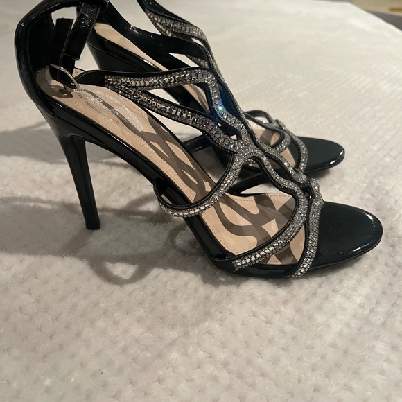 Black with Rhinestones shoes - Picture 2 of 4